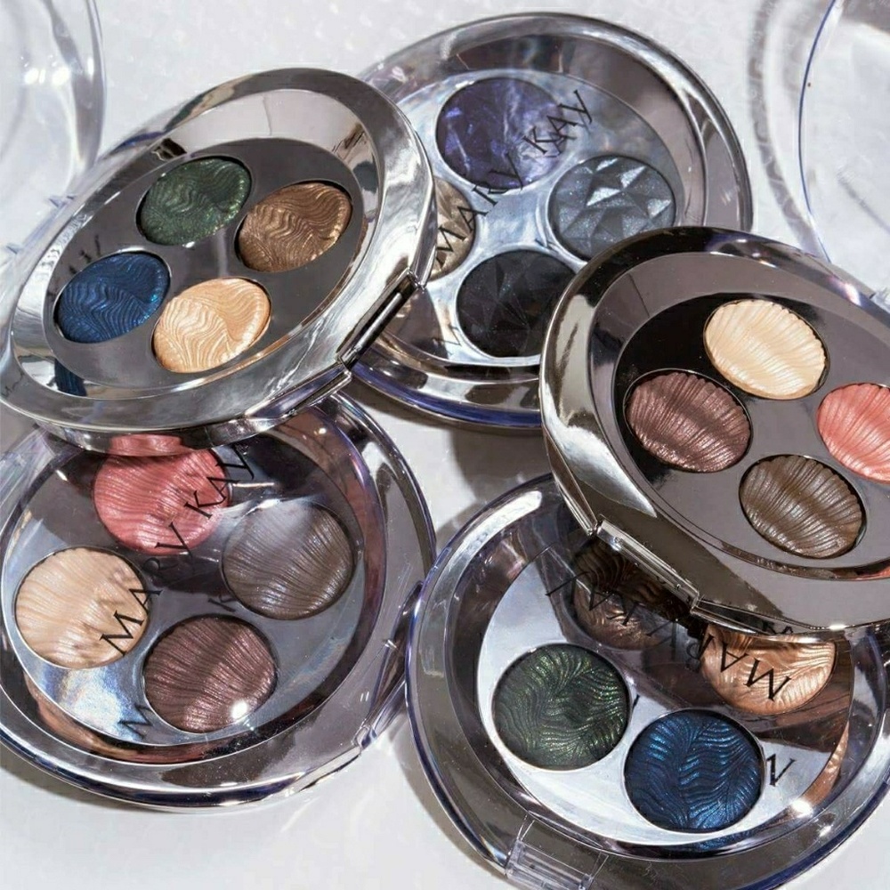 Mary Kay eye shadow palette